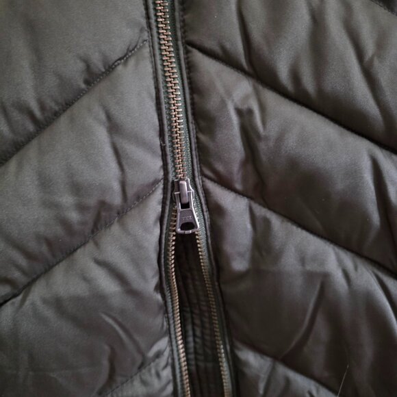 Women's Lands End Winter Puffer Coat size XL (18) - Picture 4 of 5